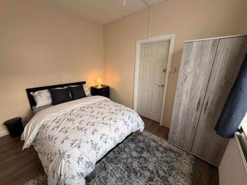 Cradley Apartment | Cosy Heavens