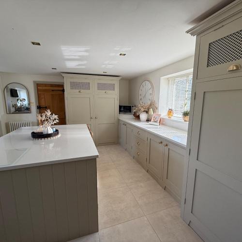 Belluton House | Countryside escape with hot tub & open fire