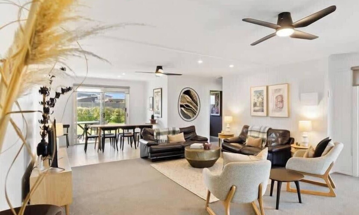 Sunderland Bay House | Couples Retreat with Ocean View