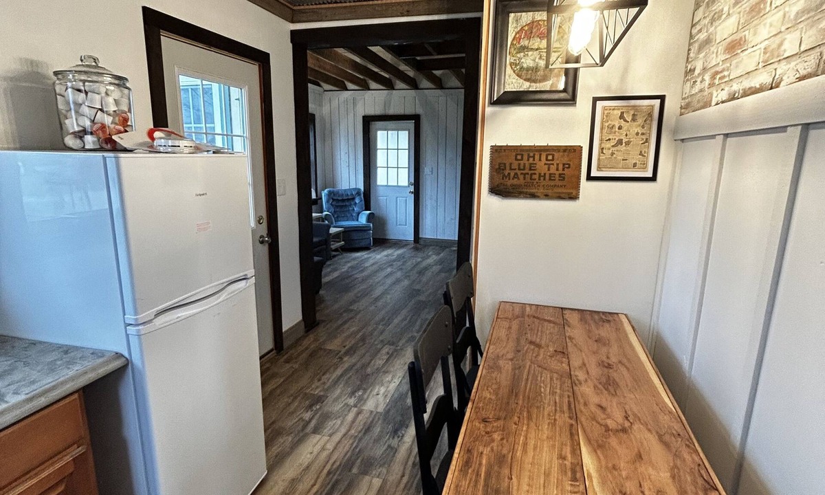 Williston House | Cozy 1917 home with fun loft for kids.Close to birding & fishing.pets welcome