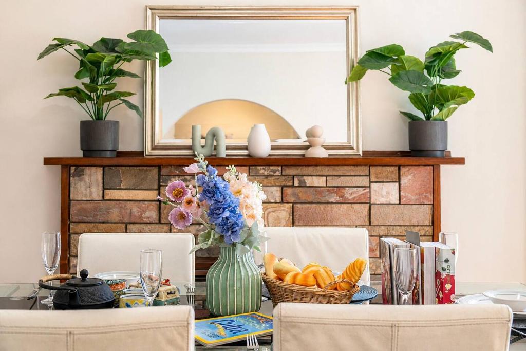 Wantirna South House | Cozy 4-Bedroom family House in Wantirna