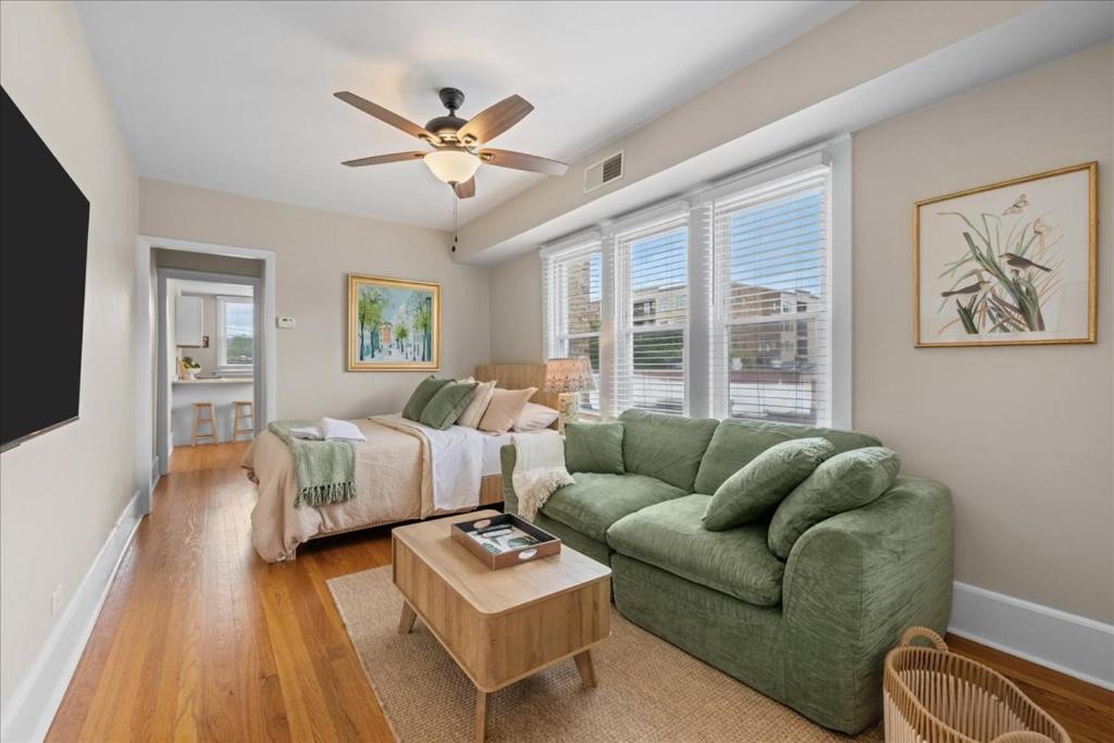Downers Grove Apartment | Cozy Downtown Studio Walk to Metra