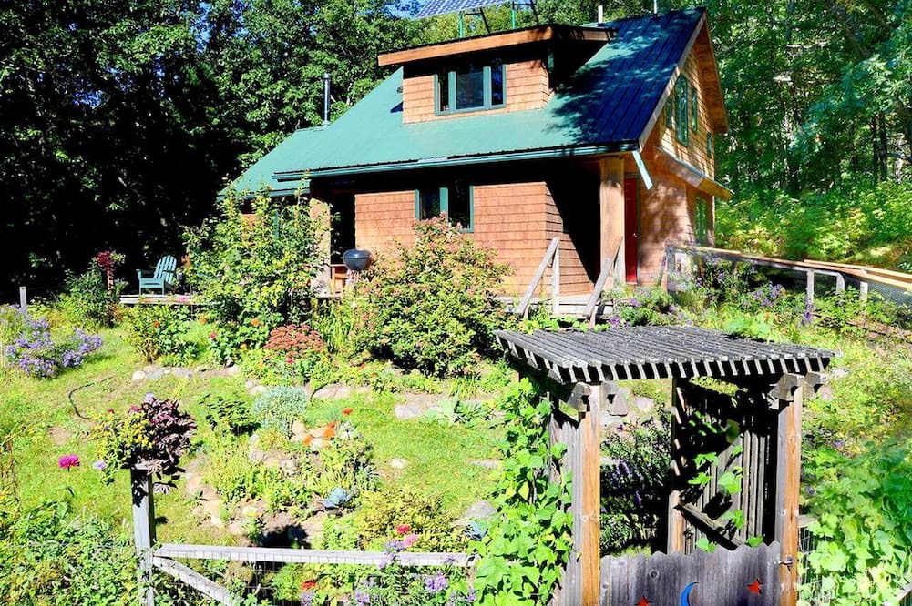 Empire Cabin | Cozy Lakefront Cabin Rental in the Woodlands of Empire, Michigan