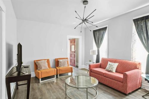 Mexicantown - Southwest Detroit House | Detroit 3BR Retreat w/Wi-Fi + Street Parking