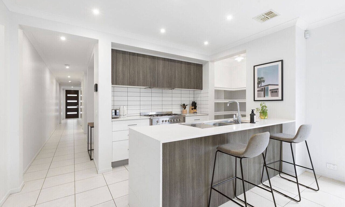 Clayton South House | Domi Rentals - The Third Residence