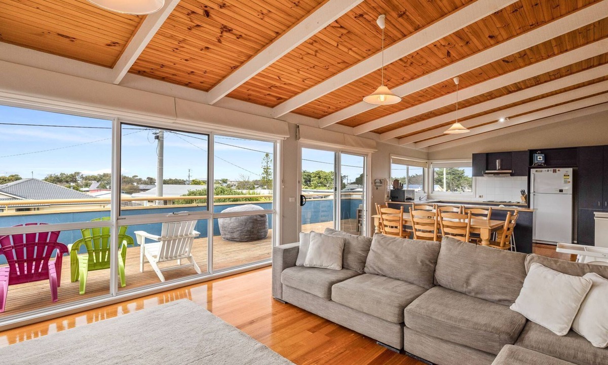 Sunderland Bay House | Dragonfly Beach House