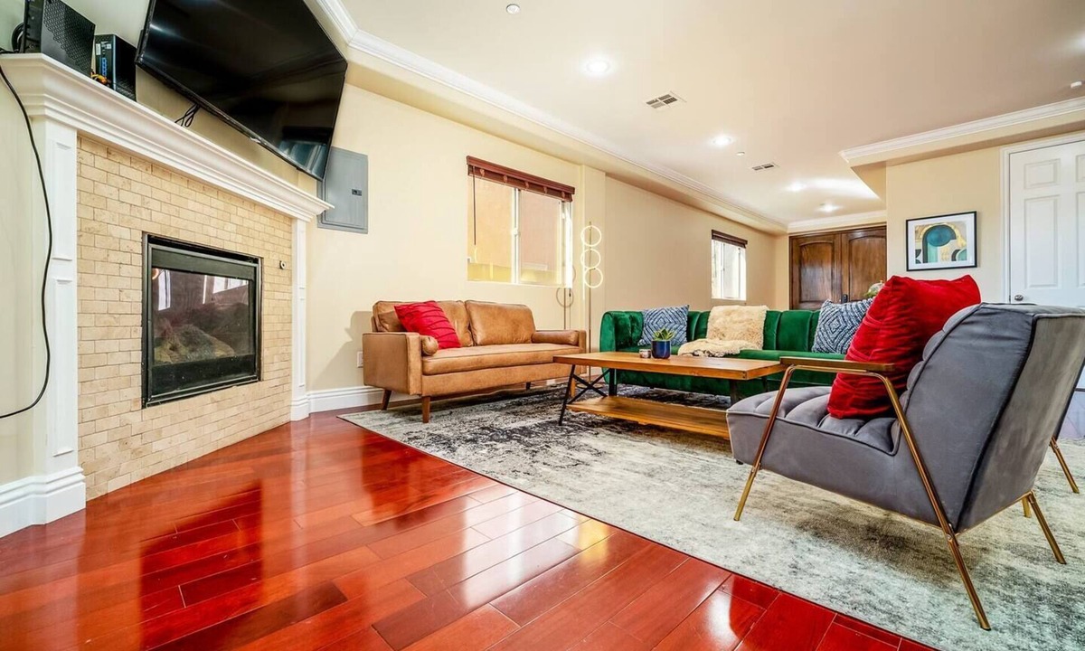 Hawthorne House | Dreamscape LA - Main House Only