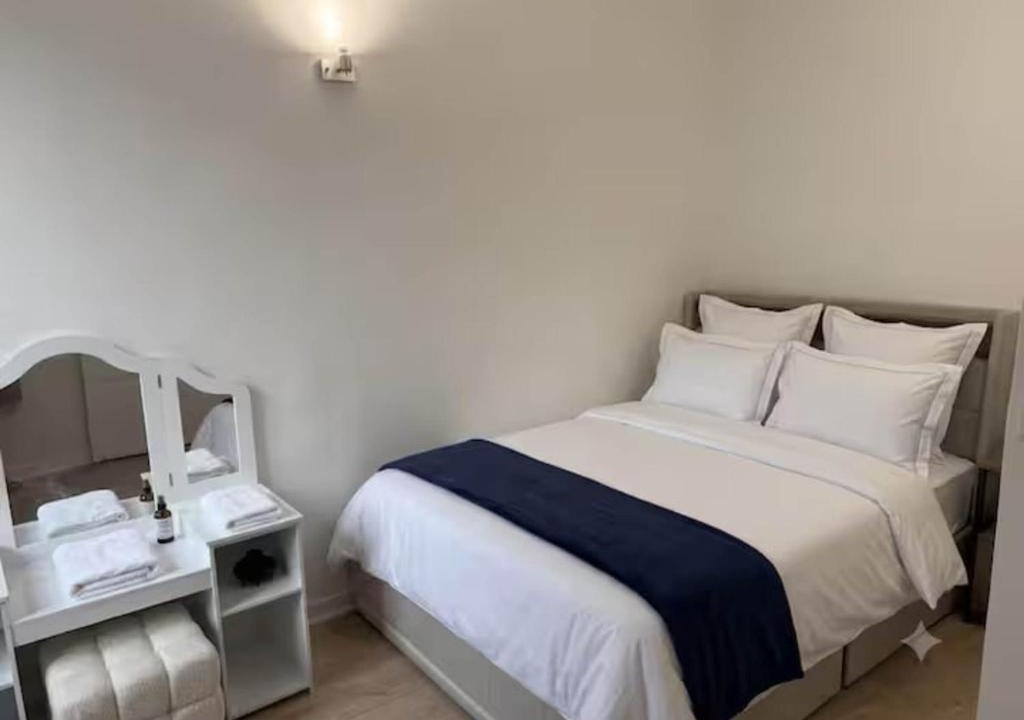 Bordesley Apartment | Duskmere Hall