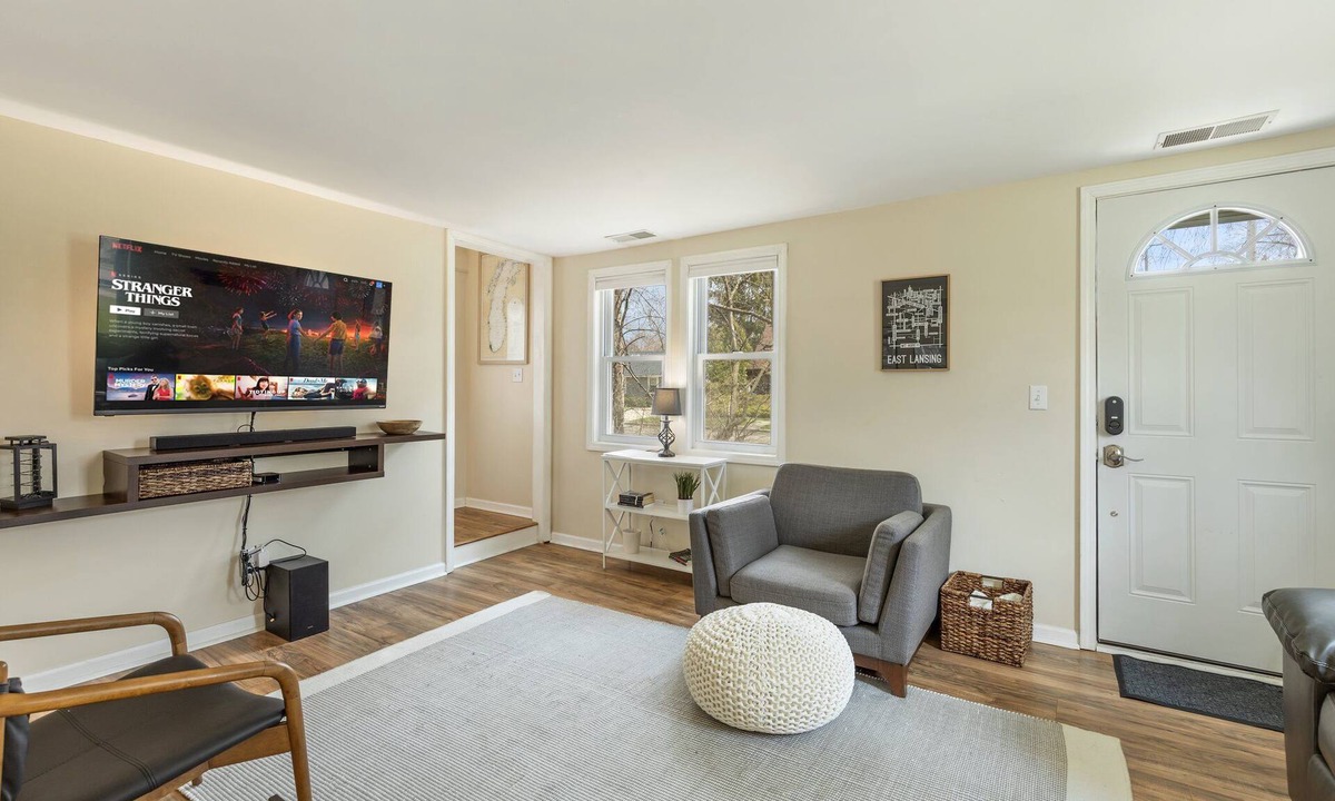 East Lansing House | East Lansing 2BR steps from MSU — Private patio