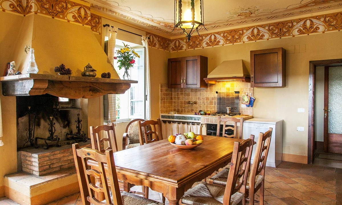 Ranciano Apartment | Elegant villa on Lake Trasimeno - Papavero