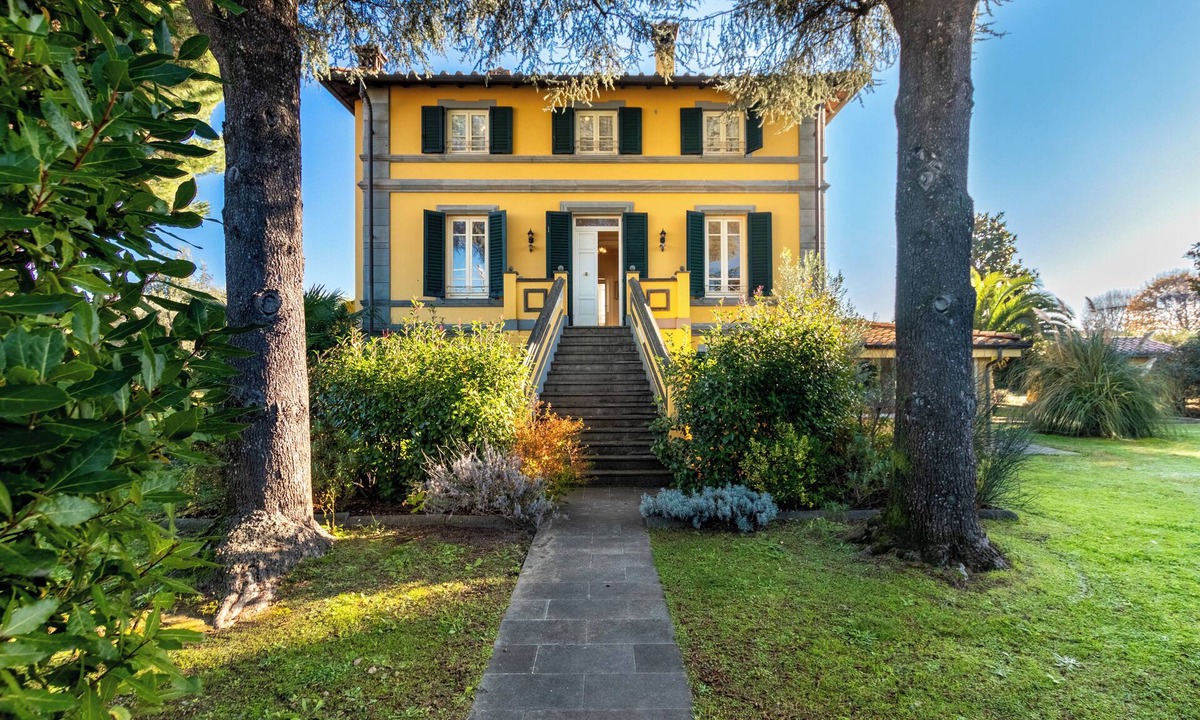 Capannori Villa | *Elegant Villa*with Private Park-10 min from LUCCA