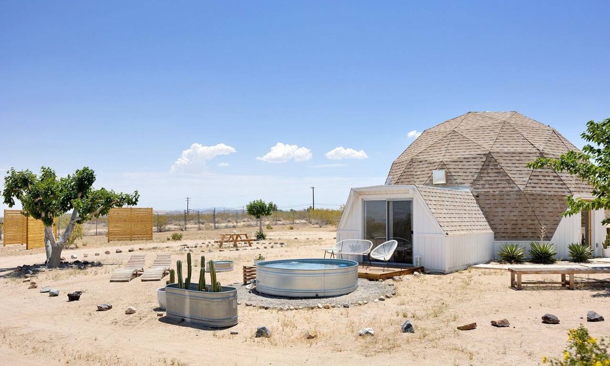 Landers Cabin | Escape to Inspiration: Discover the Enchanting Mojave Dome – Your Creative Respite in California!