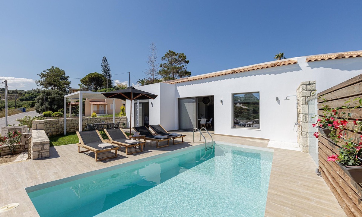 Sfakaki Villa | Eveland Accessible Villa 1