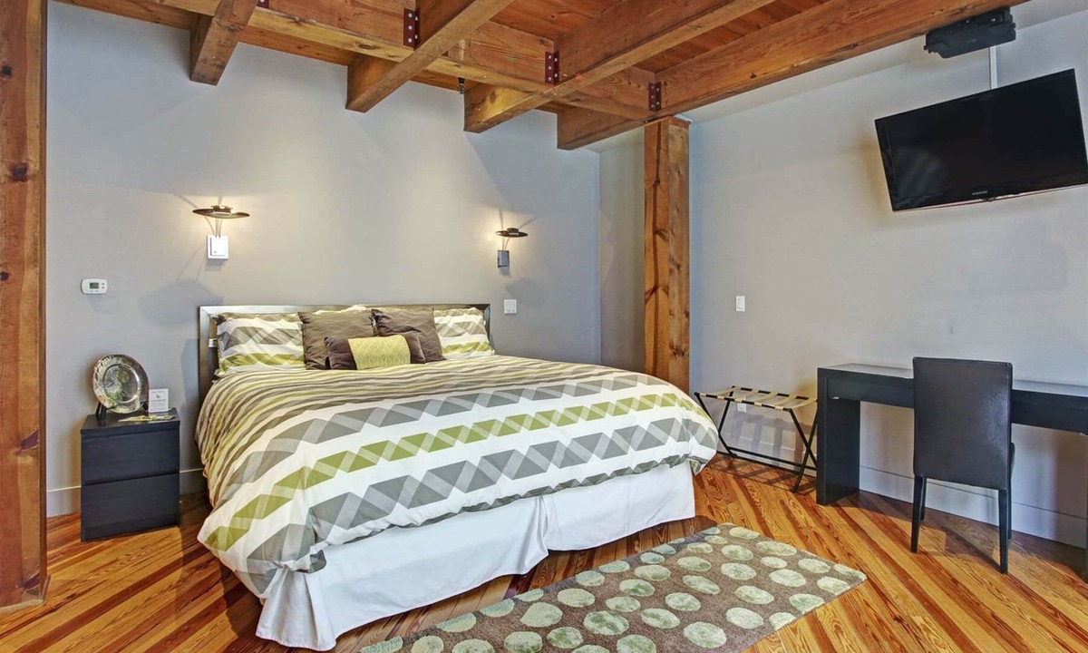 Saugatuck Hotel | Experience luxury in the Torino Suite, a cozy 1-bedroom escape in charming Saugatuck.