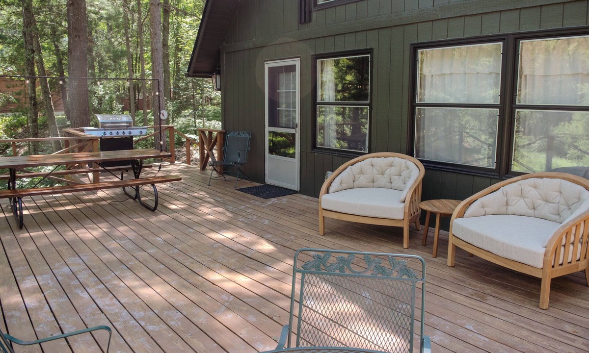 Moorestown Cottage | Family & Pet Friendly Cottage on the Muskegon River