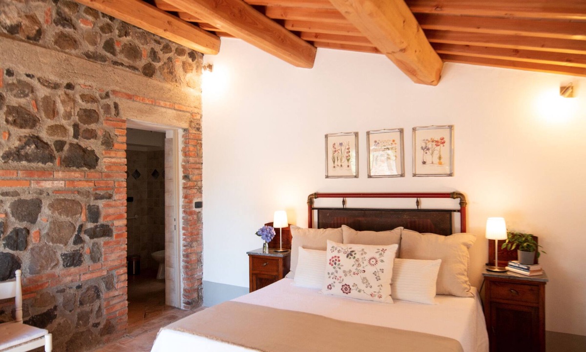 Acquapendente House | Farmhouse Countryside Village The Treasure