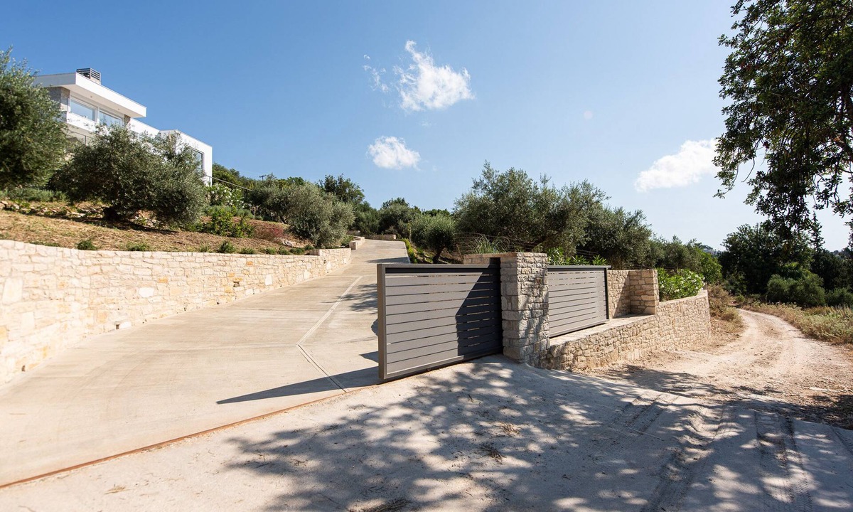 Nipos Villa | Feel like at home away. Very privat Villa, with pool and gardens.