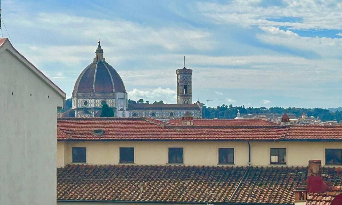 San Lorenzo Apartment | Florentine Penthouse