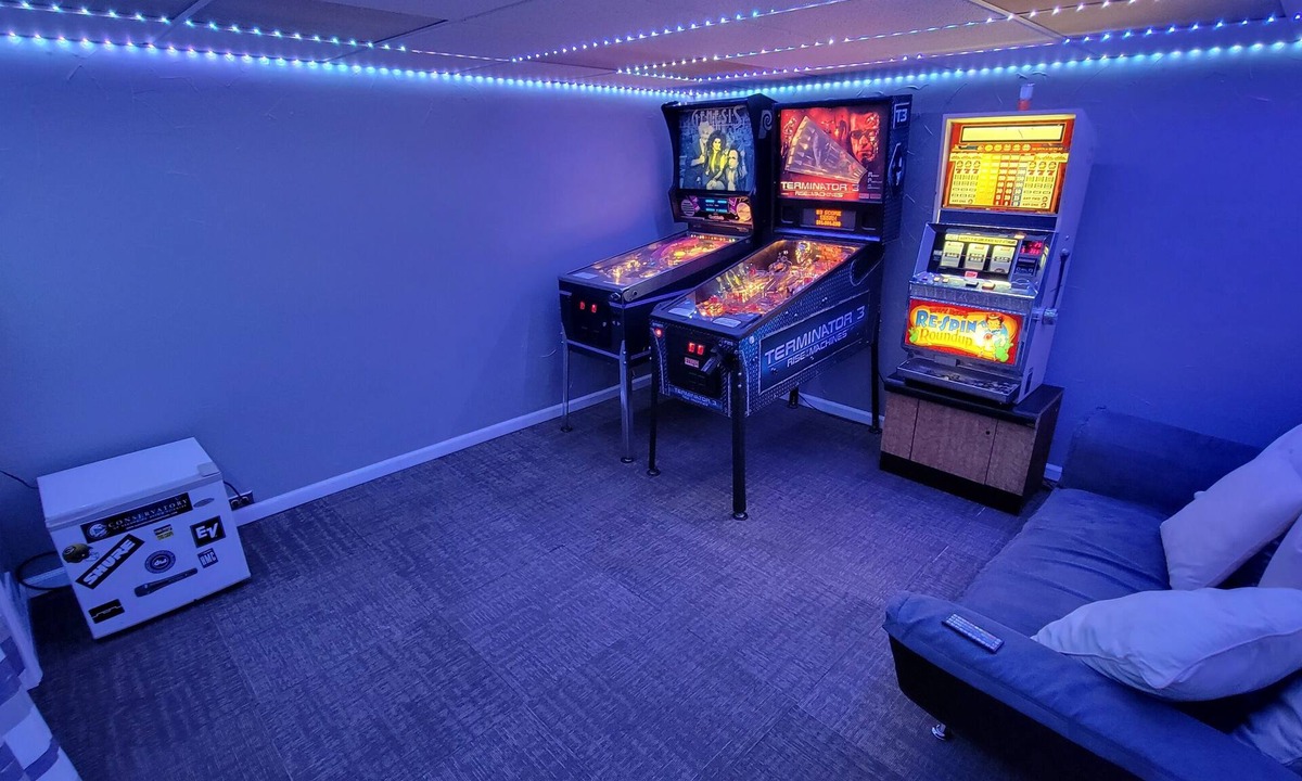 Toledo House | Gameroom and Entertainment Center w/Pet-friendly Backyard