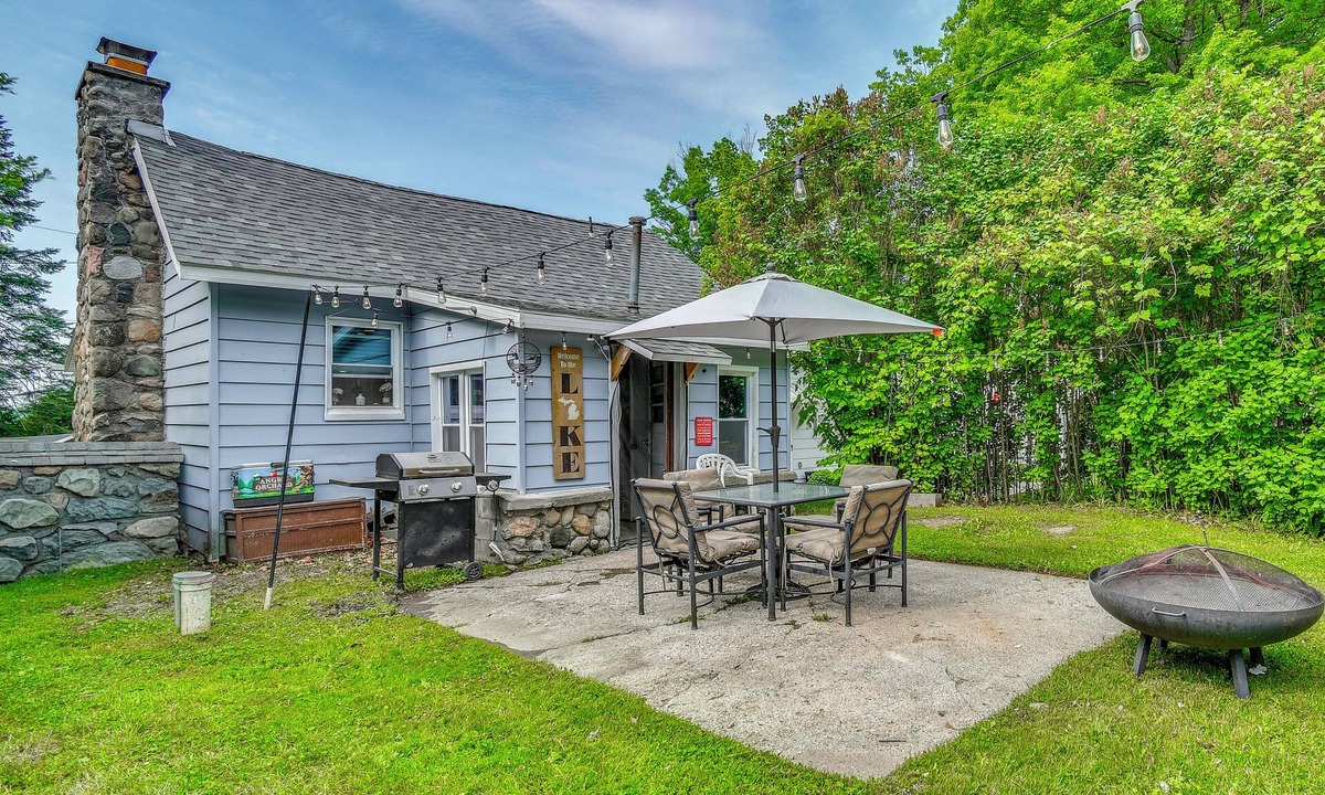 Lupton Cabin | George Lake Escape! Charming 1950s Cabin