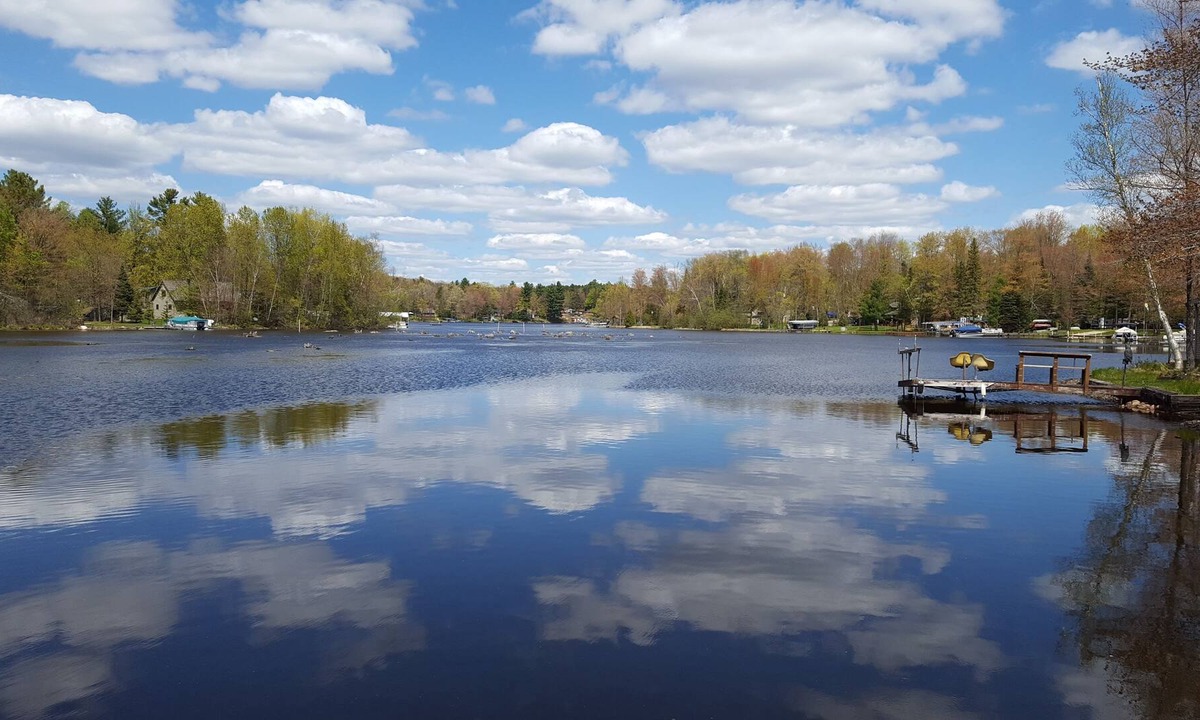 Suring Cottage | Getaway on Chute Pond! Pontoon Boat Available to rent.