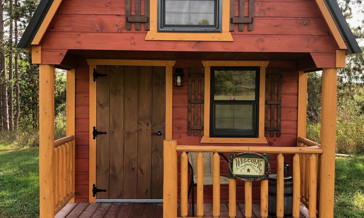 Thompsonville Cabin | GLAMPING Cabin and Camper next to Crystal Mountain and Betsie River
