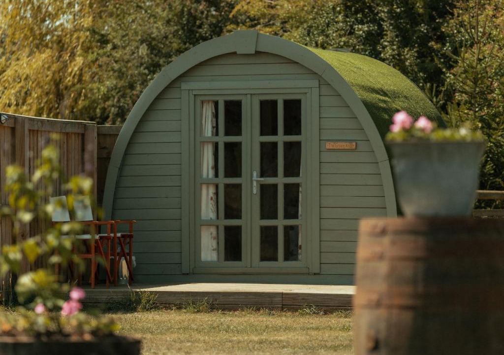 Chippenham House | Glamping in Wiltshire the Green Knoll is a charm