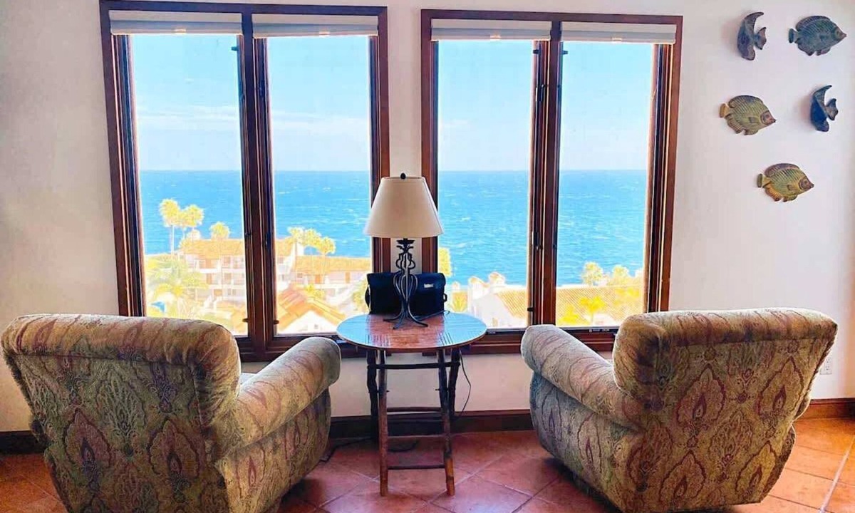 Avalon Villa | Hamilton Cove-Sunrise Bliss Ocean View w/golf cart