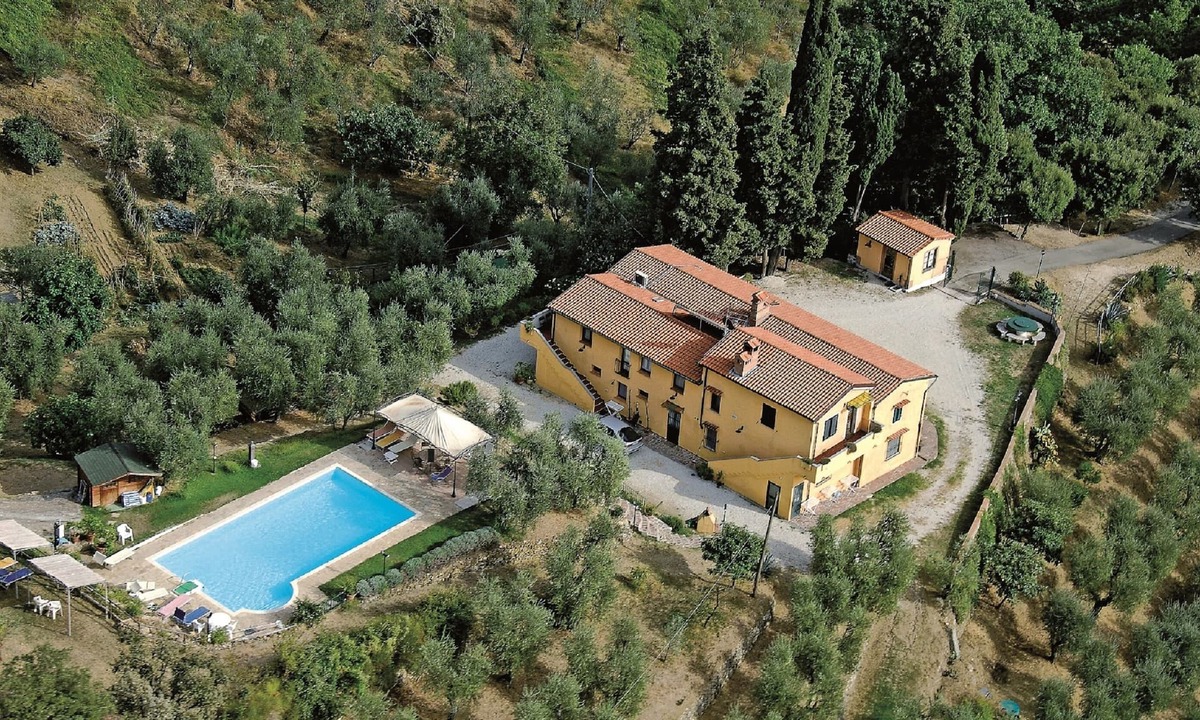 Monsummano Terme House | Happy Company 6 people in a farmhouse with a spectacular ultra-panoramic swimming pool