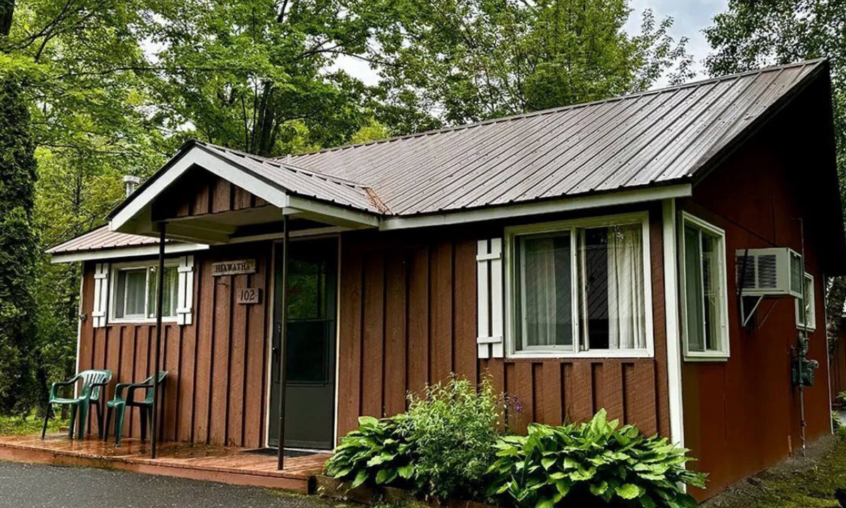Ontonagon Cottage | Hiawatha at Miller's Cottages