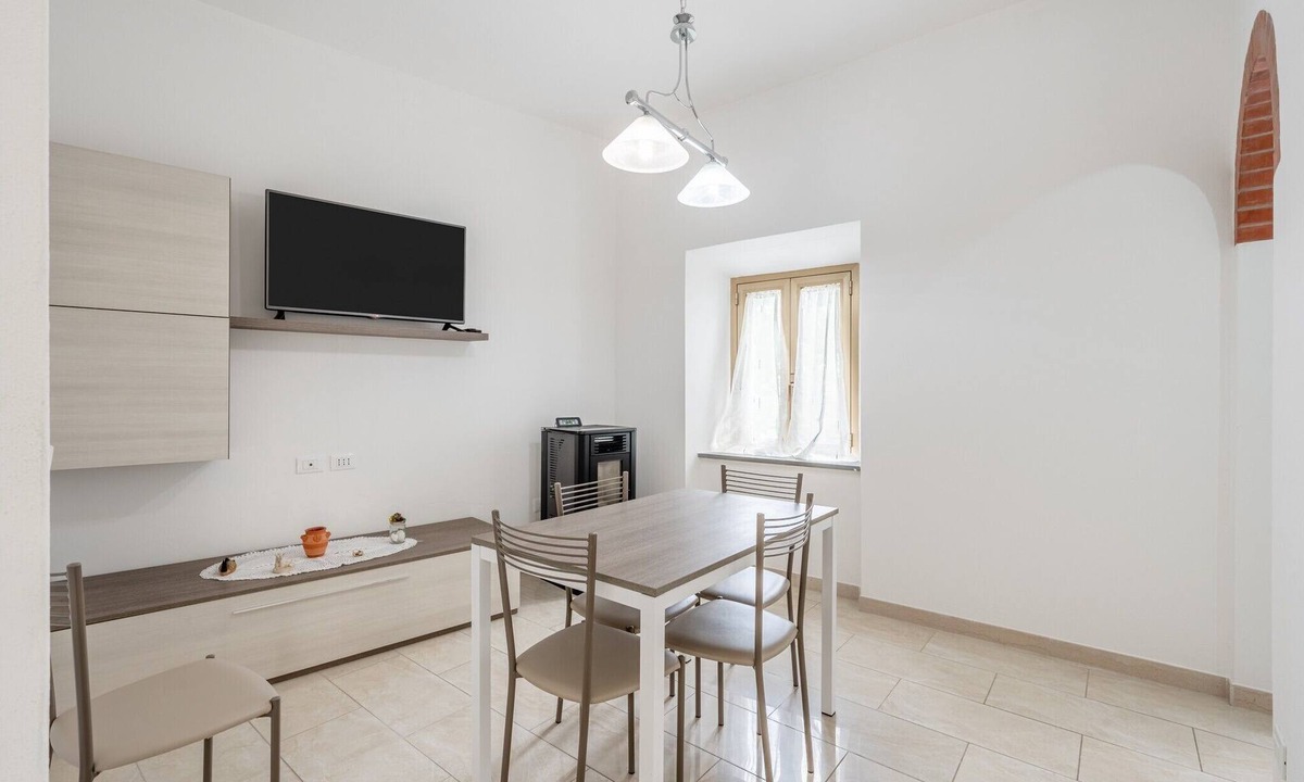 San Marcello Piteglio House | Holiday Home 'Casa Prataccio' with Mountain View and Balcony