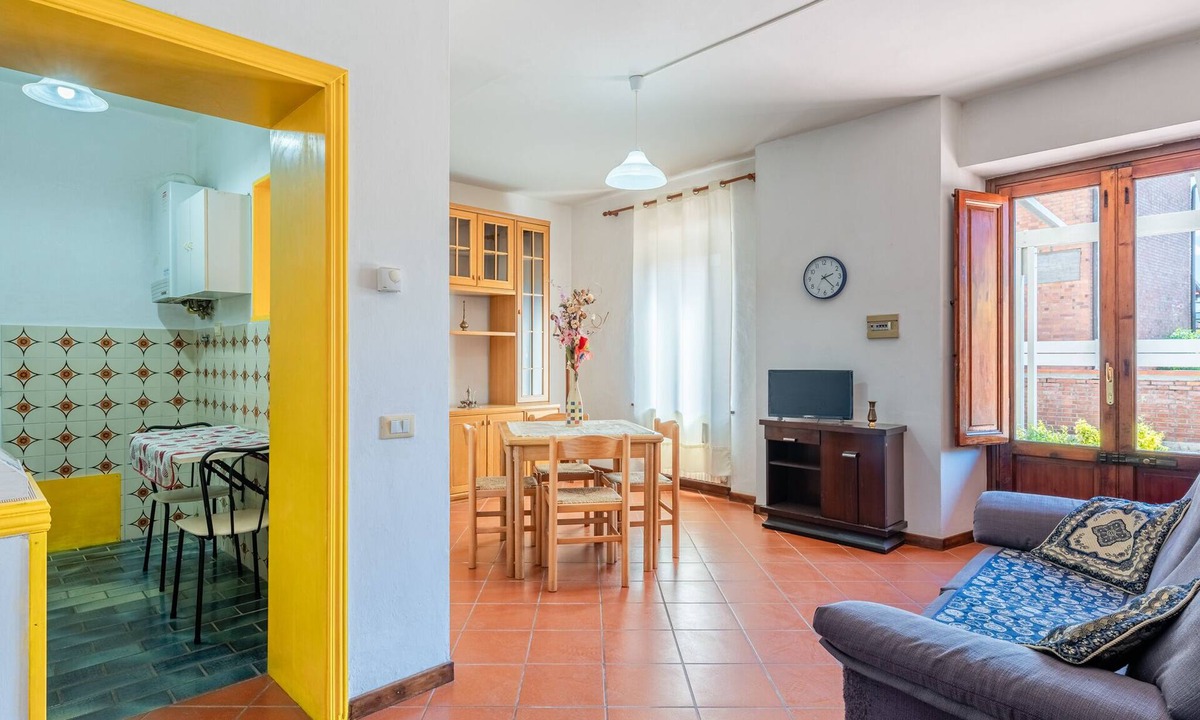 Pieve a Nievole House | Holiday Home 'Casa Dei Pini Pieve A Nievole' with Private Garden and Wi-Fi