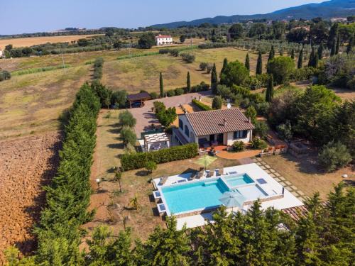 Cecina House | Holiday Home Villa della Duna by Interhome