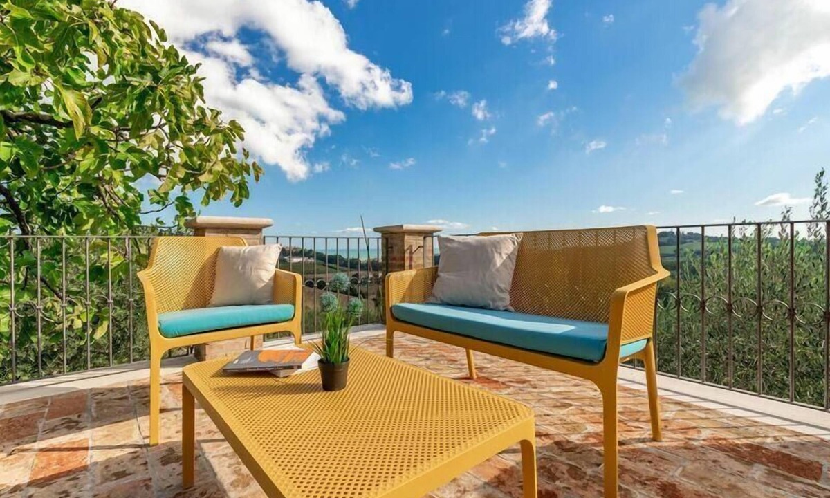 Pesaro House | Holiday house for 10 persons approx. 400 qm in Novilara, Italian Adriatic Coast (Fano and the surrounding area)