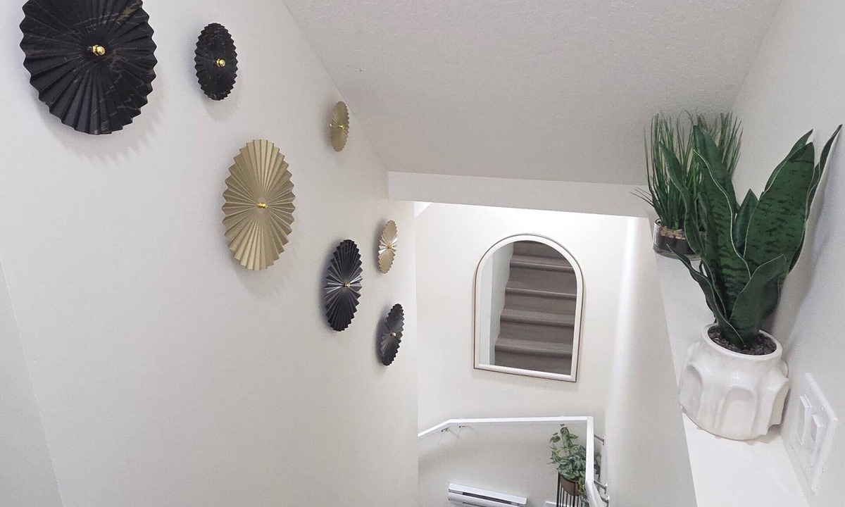 Southeast Calgary House | Home Away From Home: Free Netflix, Prime & Paramount+