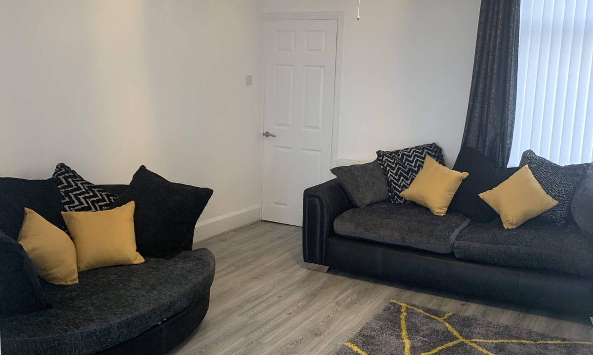 Smethwick House | Home from home experiance