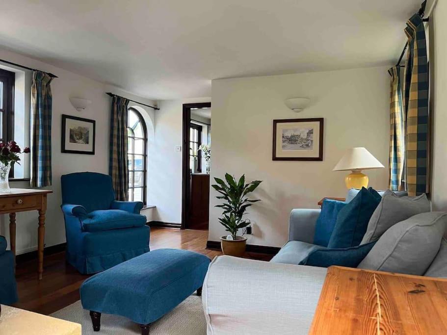 Chipping Campden House | Honeysuckle Cottage, Mickleton