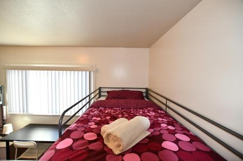 Daly City Hostel | Hostel Style Shared Room