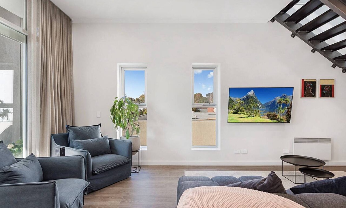 Fitzroy Apartment | Incredible Balcony Duplex in the Heart of Fitzroy