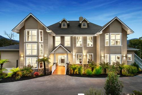 Marysville Bed & Breakfast | Kerami Manor & Day Spa