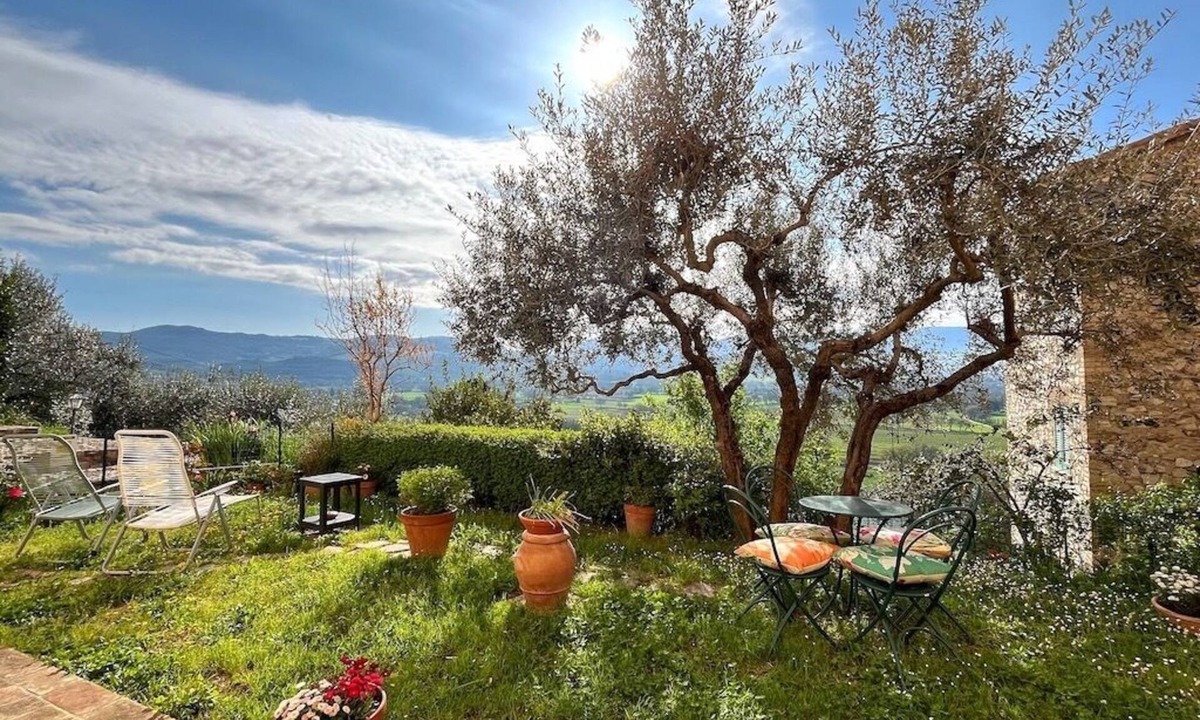 Spello Apartment | La Casina della Bulgarella by Ospitaci