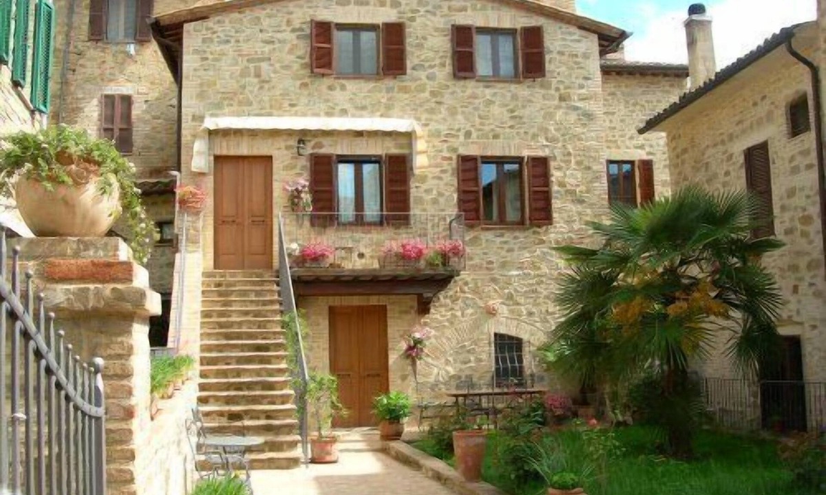 Bettona House | La Piazzetta