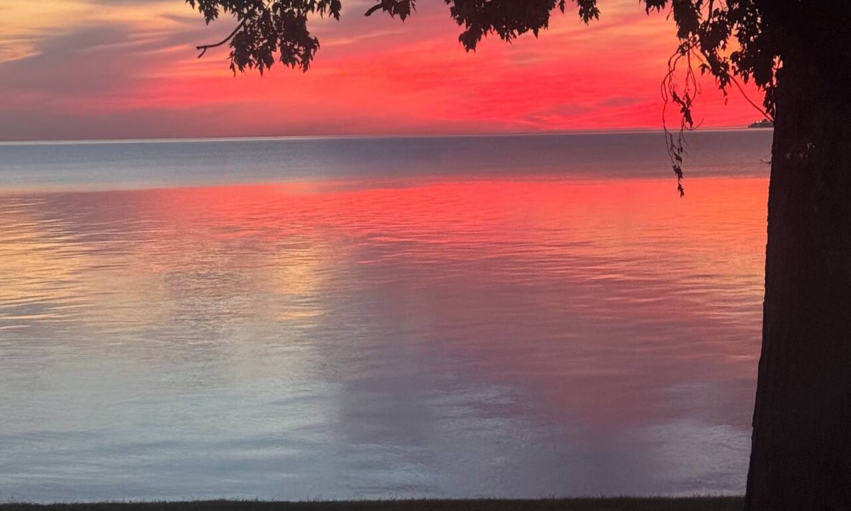 Fort Gratiot House | LAKE/BEACH ACCESS 30' Recreational Vehicle- parked, 2 Bedrooms, Lake Huron
