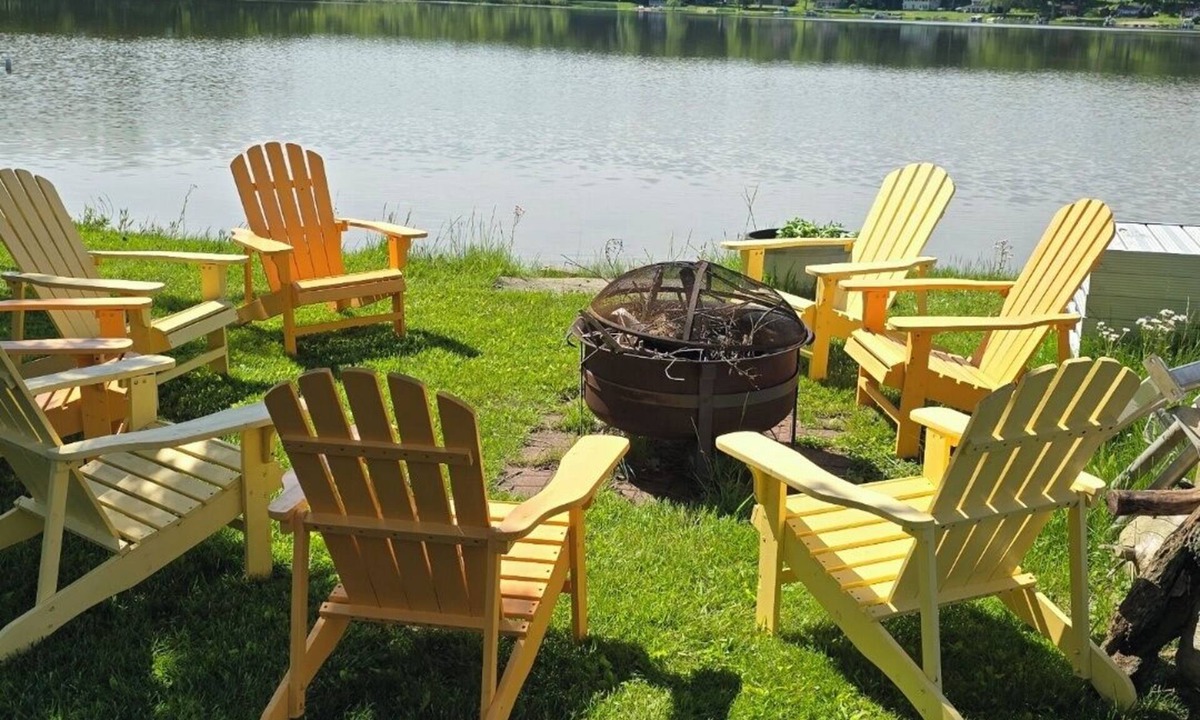 Frontier Cottage | Lemon Drop Point: Cozy 2-bedroom cottage on Little Long Lake