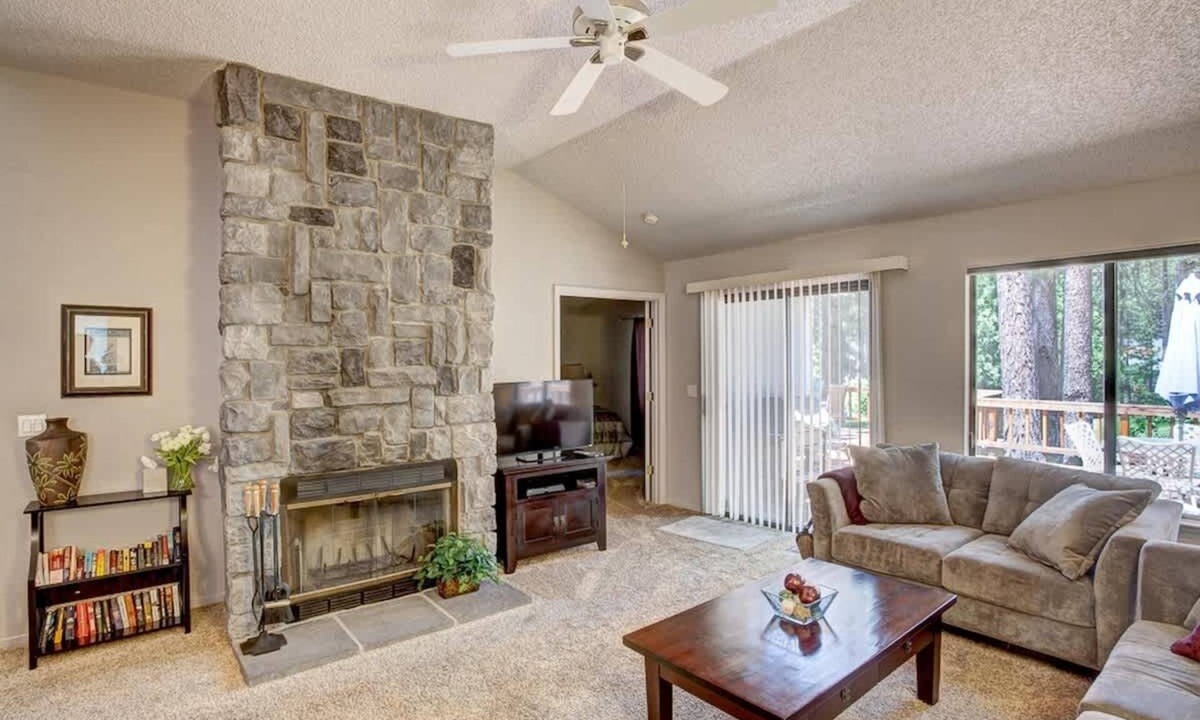 Plumas Eureka Estates House | Little home in the Pines - 271 Tamarack ct