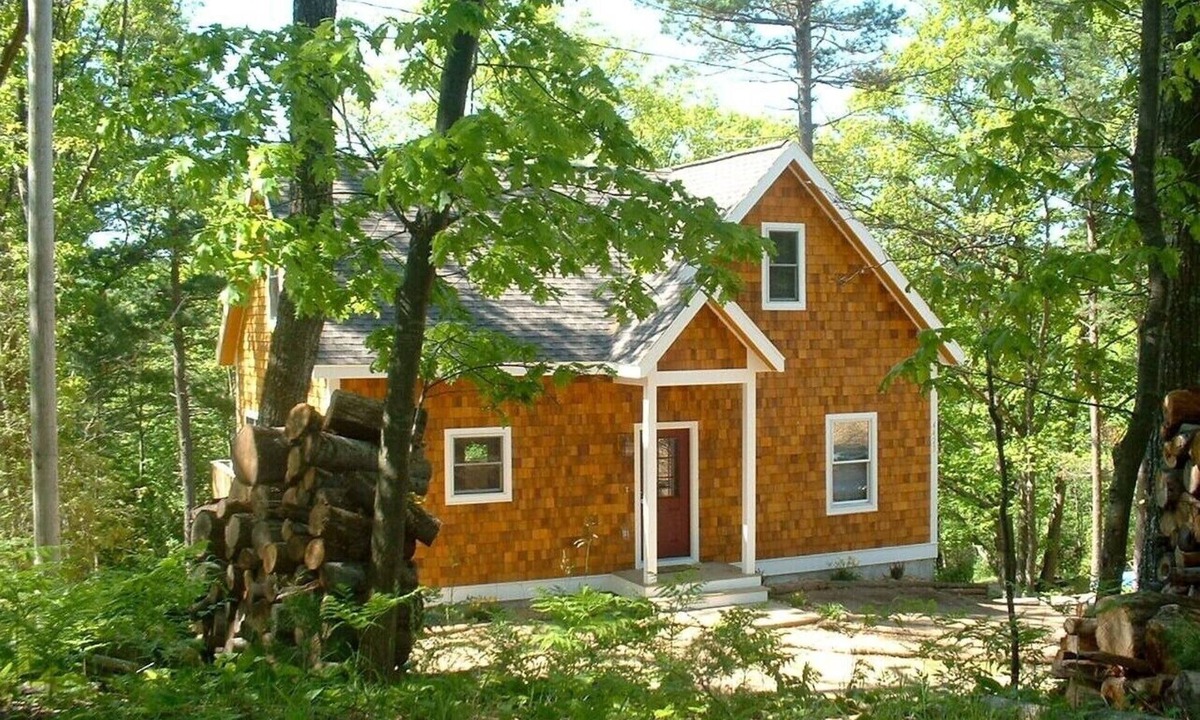 Lake Township Cabin | Long Lake Landing - Open all year! Kayaks! Sandy Waterfront!