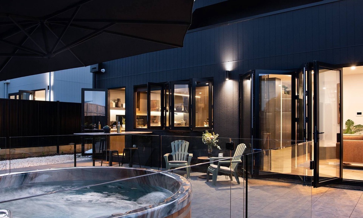 Daylesford House | Lux on Max- stunning design, amazing views