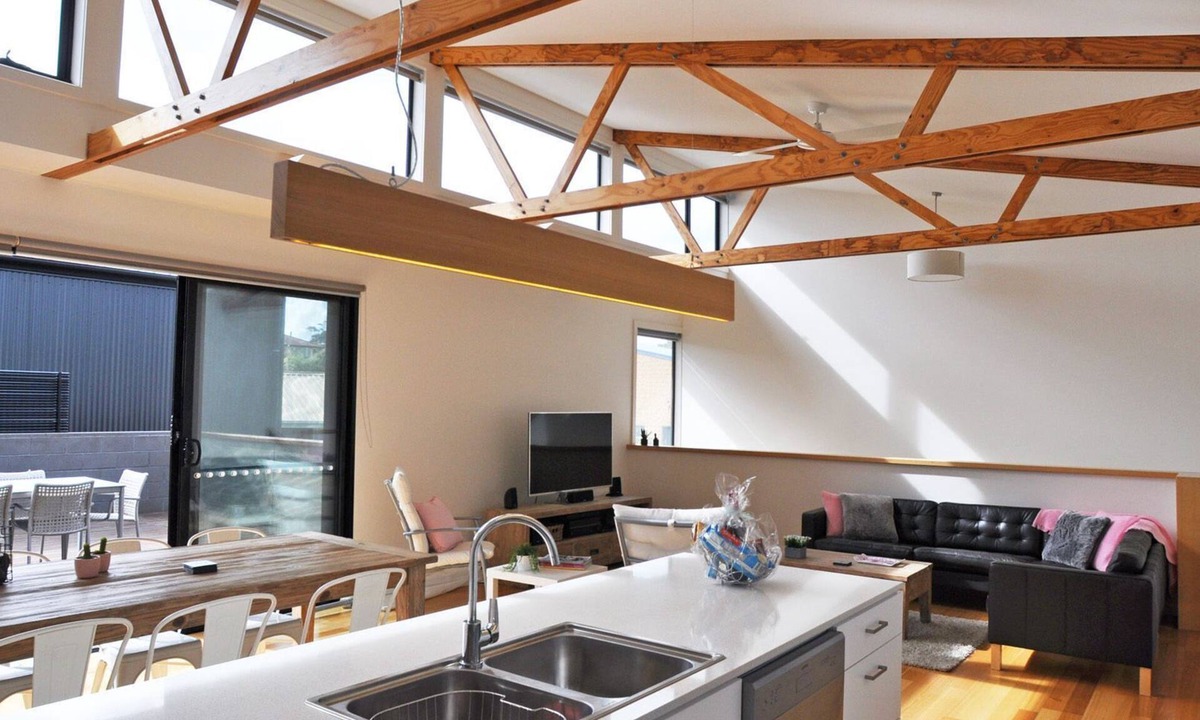 Inverloch House | Luxe Townhouse 2