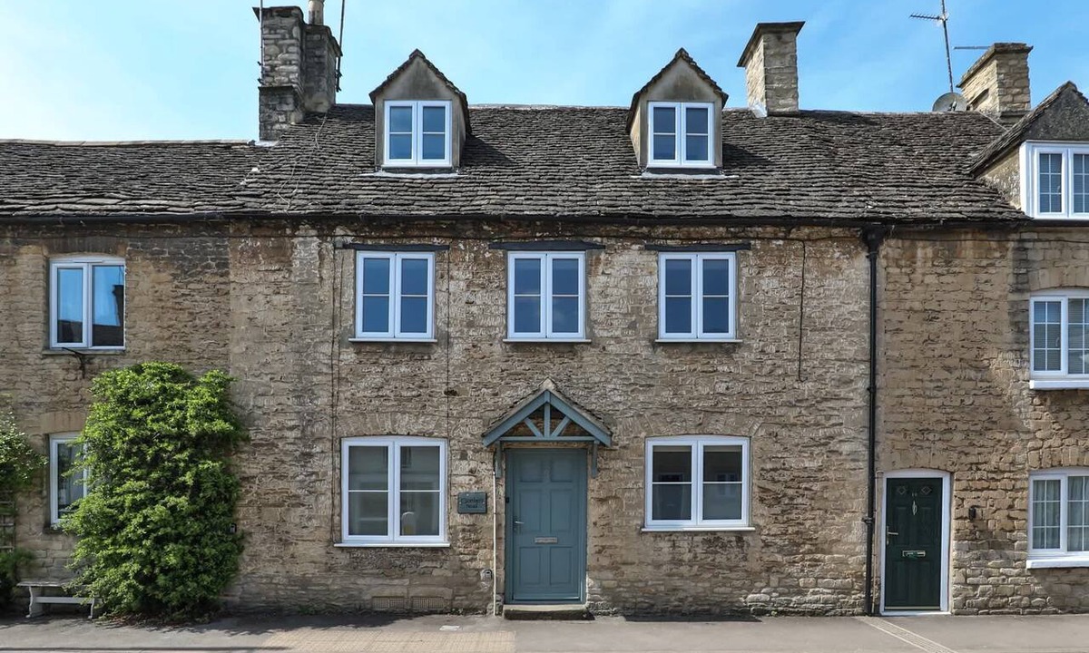 Tetbury House | Luxury Tetbury Cottage | Coombers Mead | Ensuites