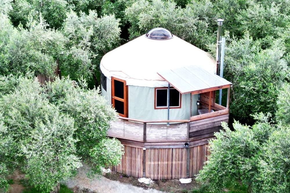 Jumbunna Cabin | Luxury Yurt Rental for Romantic Glamping Vacations in Jumbunna, Victoria